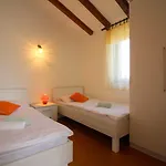 Charmantes Mit Privatem Balkon, Privatparkplatz, Wifi Und Nur 700 Meter Zum * Πόρετς