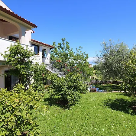 Charmantes Mit Privatem Balkon, Privatparkplatz, Wifi Und Nur 700 Meter Zum * Porec